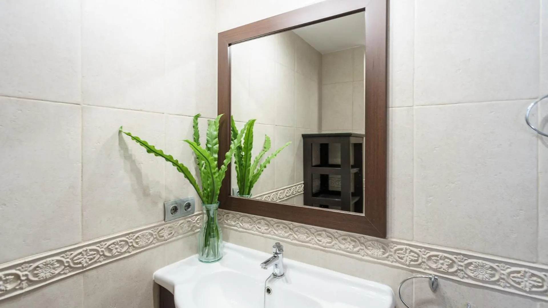 Malagasuite Carihuela Apartments Torremolinos