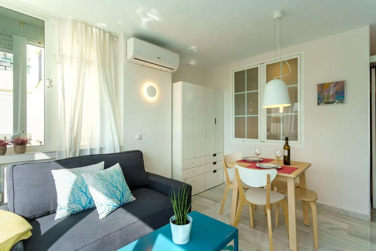 Malagasuite Carihuela Apartments Torremolinos İspanya